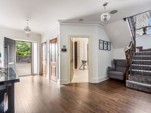 Photo 15- click for photo gallery